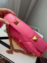 Valentino Garavani Nappa Large Roman Stud Shoulder Bag – Feminine Pink