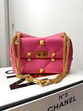Valentino Garavani Nappa Large Roman Stud Shoulder Bag – Feminine Pink